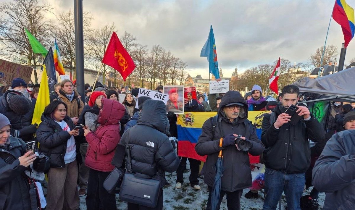 Wat doen pro Maduro Venezolanen in ons land <a href="/IND_NL/">IND</a> ?

<a href="/henkvermeer/">Henk Vermeer</a> <a href="/geertwilderspvv/">Geert Wilders</a>