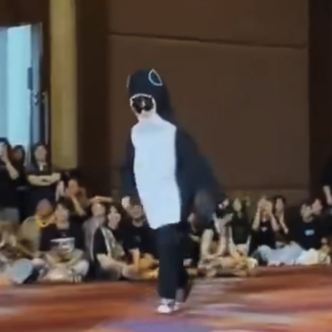 bunnybiboo's tweet image. ไม่มีใคร

ชั้น : น้องต้าชุดฉลาม &amp;amp; ซูโม่ตุวกม