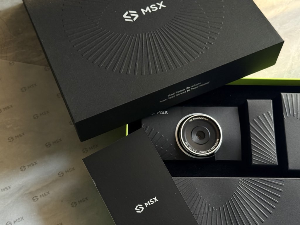 新年麦通的CCD相机礼盒非常出圈，收到了大家的好评，感谢大家的喜欢！

🎁 抽3个相机礼盒吧！
关注 <a href="/MSX_CN/">麦通MSX</a> + <a href="/msxcom/">MSX</a> +<a href="/BeliaSchoo91221/">币圈小韭菜</a> 
点赞+评论转发

麦麦小编加鸡腿，把B哥档期要到了，独家对话可以回答大家感兴趣的问题，欢迎大家留言提问！多问一些财富密码～