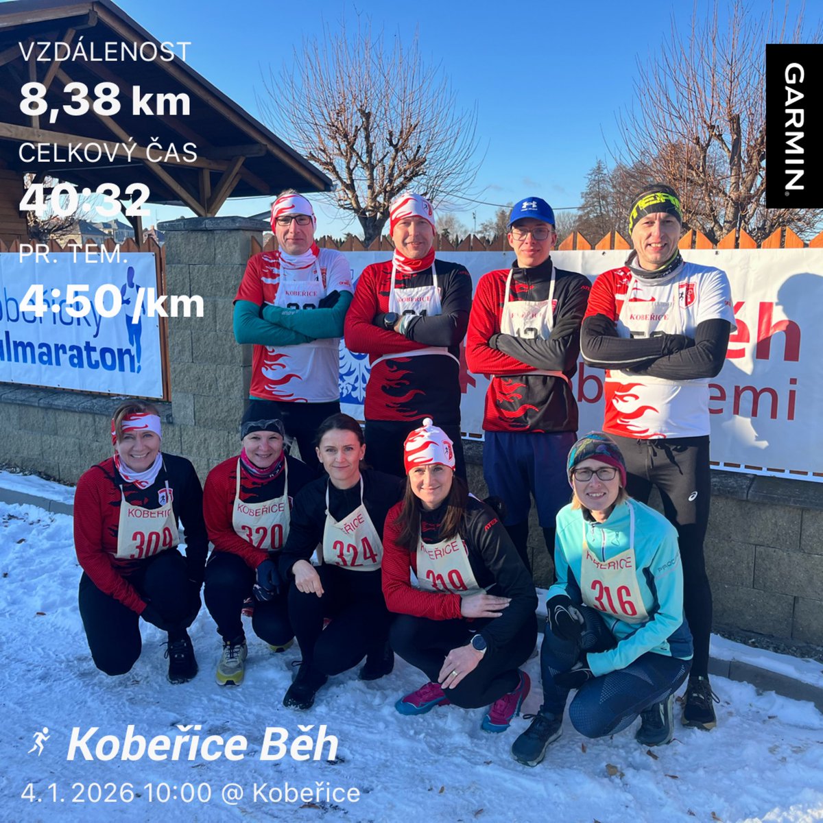 Zimní běh v Kobeřicích ❄️ udělal čest svému jménu. Kvůli náledí musela být trať mírně zkrácena – ženy 4,2 km, muže čekala dvojnásobná porce 💪 a své tratě měly i děti 👟
Na bednu se prosadili Verča, Tonda a Valda 🏆👏 – gratulujeme jim i všem celkovým vítězům! #bkludgerovice