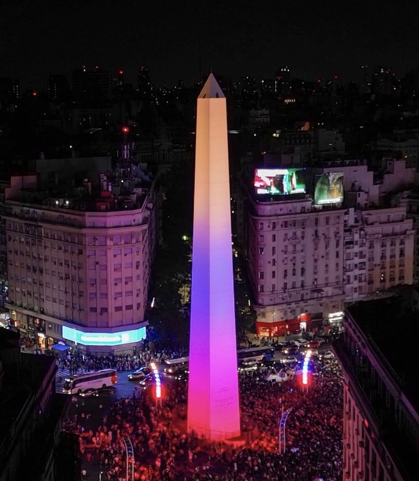 O Governo da Cidade decidiu iluminar o Obelisco, o Planetário e a Ponte da Mulher com as cores da bandeira da Venezuela