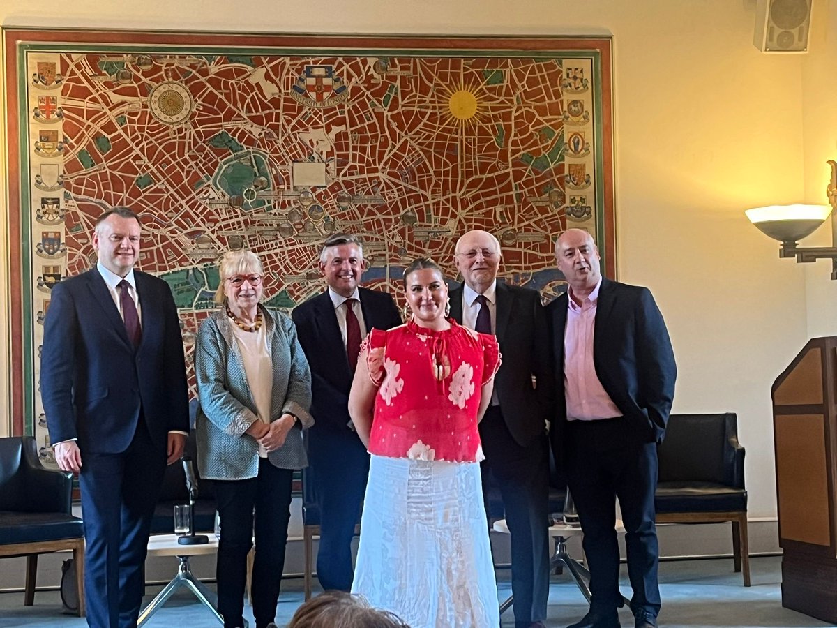 Izzy Conn tweet media