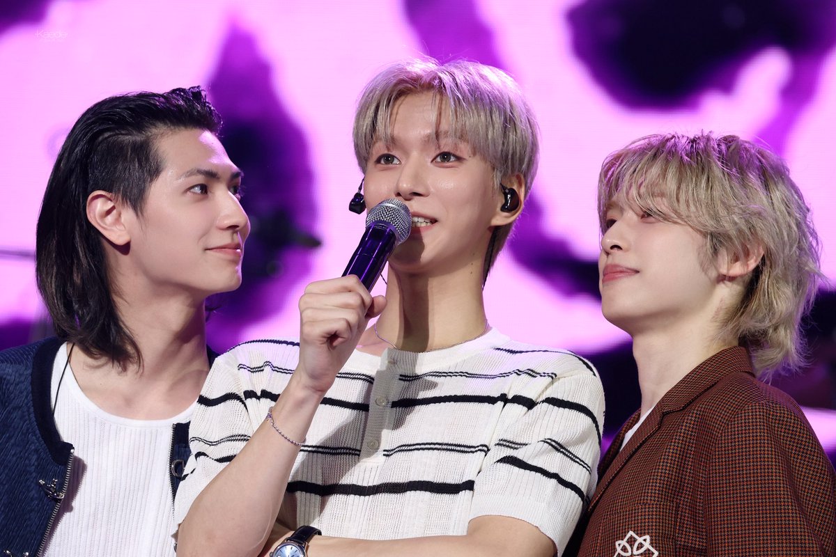 RYanM_1212's tweet image. 260104

🐶🦊🐶

#엑스디너리히어로즈 #XdinaryHeroes
#Jooyeon #주연
#오드 #Ode
 #Gaon #곽지석