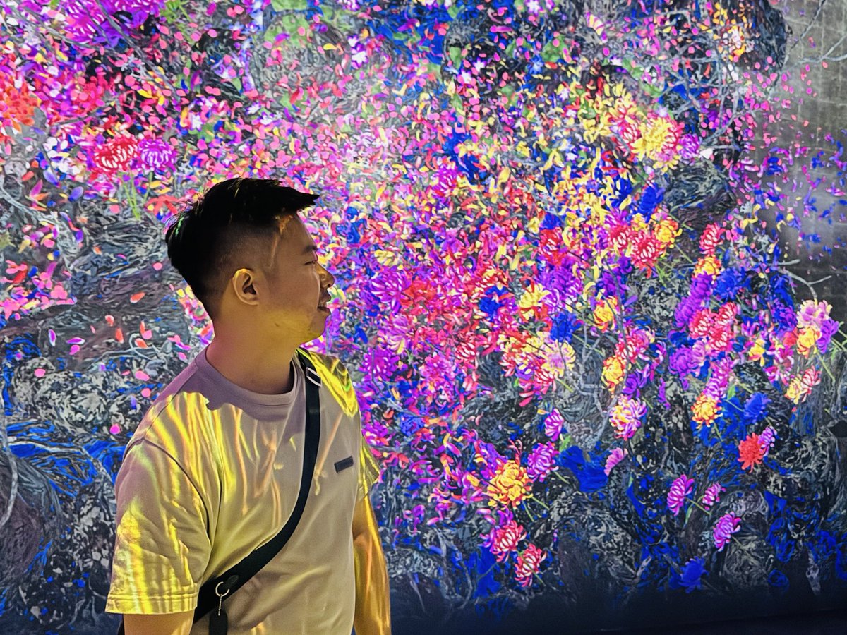a0934012701's tweet photo. teamLab Future World

#SINGAPORE https://t.co/dY9Z4r3695