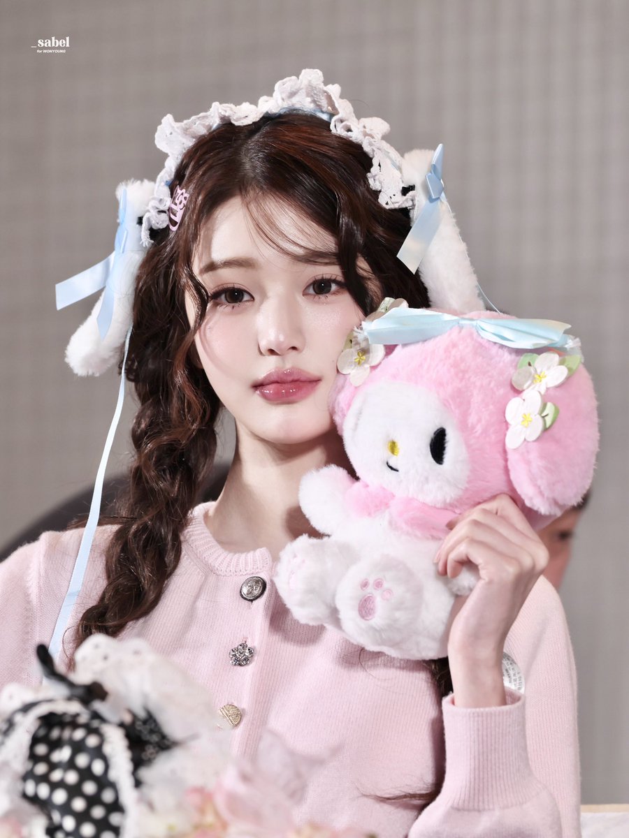 wy_sabel's tweet image. 260103 🩵🩷
#아이브 #IVE #장원영 #JANGWONYOUNG #원영 #WONYOUNG #ウォニョン