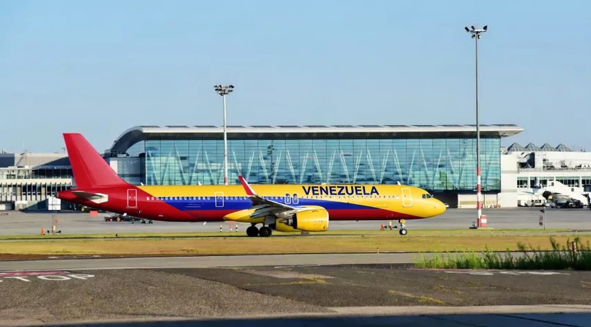 CsabaHo's tweet photo. @elonmusk Can someone explain why a Venezuelan government aircraft is in Hungary?
Who is the Hungarian government evacuating from Venezuela, and budapest https://t.co/bfdqira6AP