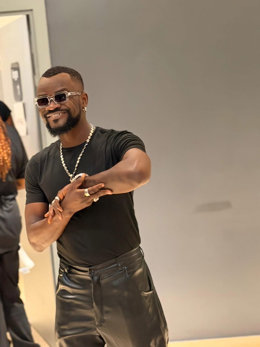 The Don ⚜️
« Je deviens Grand, je change , je m’affirme. 
Un pas de plus vers Moi »
#LumièreInBlack