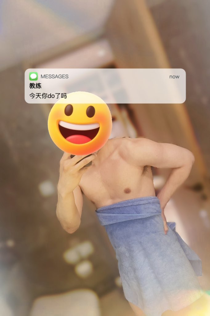 Yangwy6963's tweet photo. 感冒😷真难受 #体育生 #健身 #健身教练 #肌肉 https://t.co/FLodzTWKLj