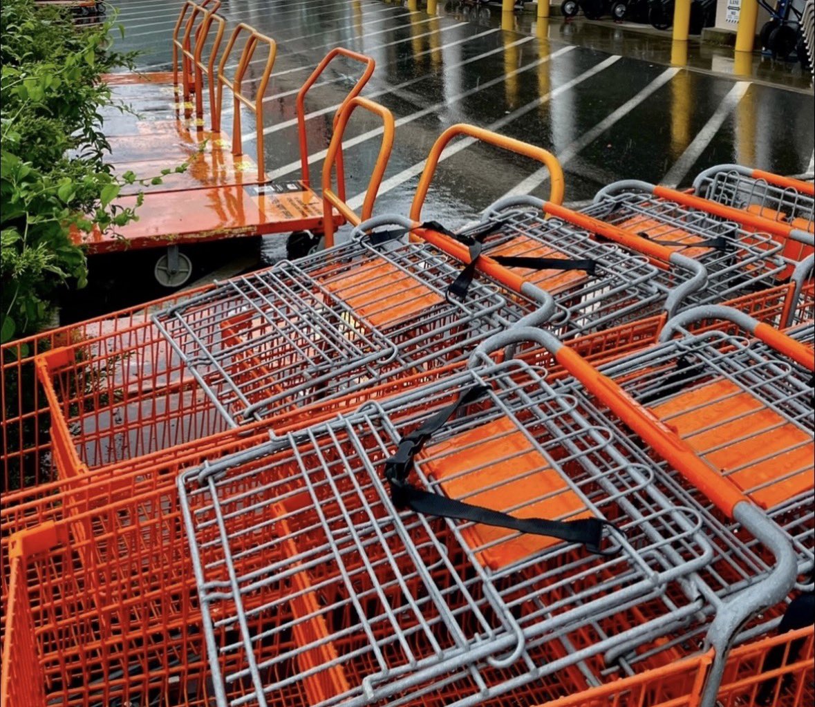 SprawlBusters's tweet image. A LAW FIRM is investigating claims on behalf of investors of Home Depot, whether the corporation or its officers and/or directors  “engaged in securities fraud or other unlawful business practices.”

barchart.com/story/news/368…