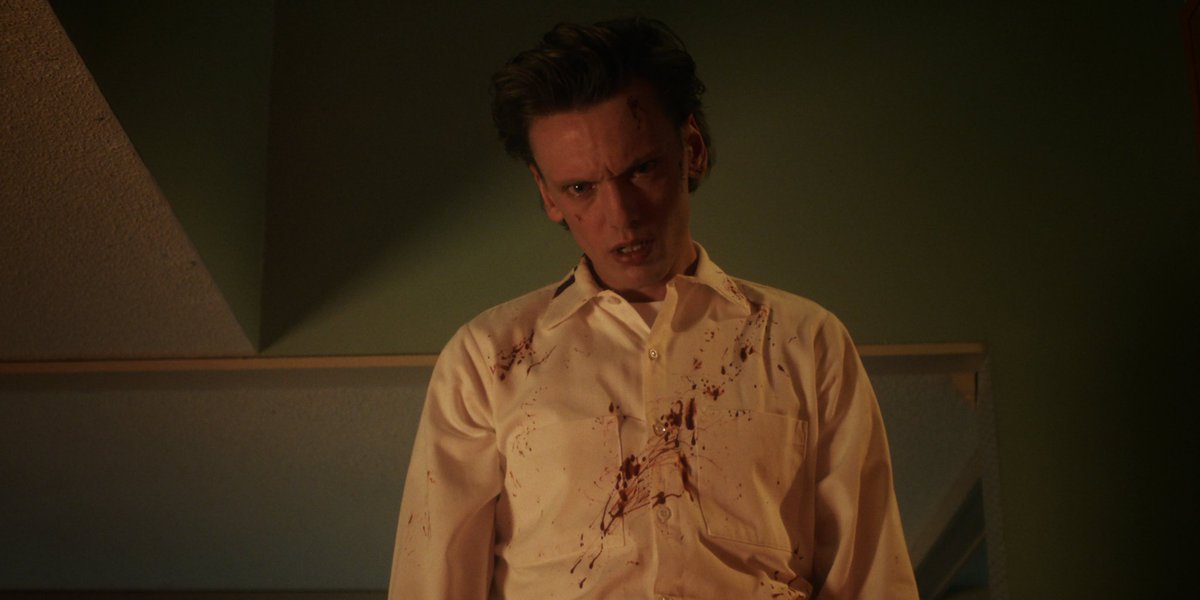 HuguitoMuaddib's tweet image. El mundo de camazotz o también conocido como la mente de vecna en #StrangerThings, representó en la serie lo que es la mente humana, llena de recuerdos bonitos a simple vista de la gente,fáciles de encontrar, pero oculto, oculto está el verdadero mundo,un mundo que ni el propio…