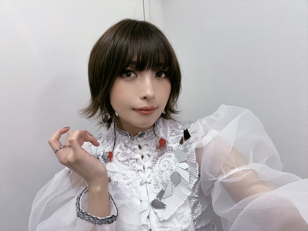 #fripSide ホールツアー
ファイナル東京公演
皆さま本当にありがとうございました！

“立川”ということで、スペシャルなレールガンメドレーもお届けしました🎶

新年一発目から皆さんと共に過ごせてとっても幸せです✨
2026年良い年になるに決まってるよねー！🐎