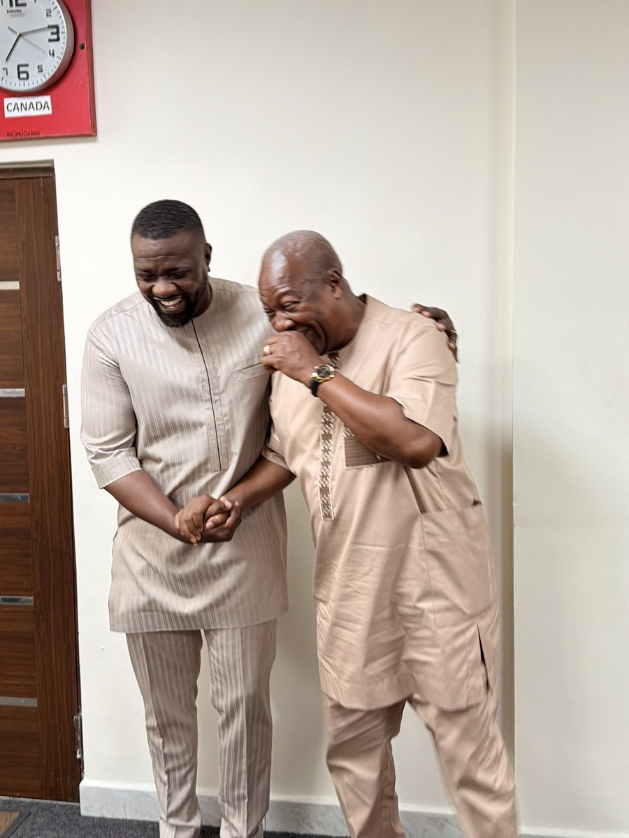 Spent the first Sunday at Church with the first Family….i pray for Wisdom ,Hope, love and underst...