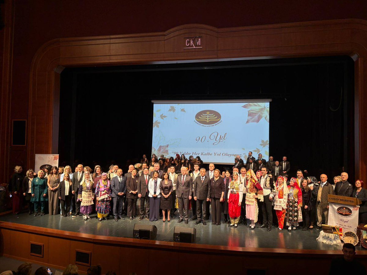 Kadıköy Halk Eğitim Merkezi, 1935’ten bu yana sürdürdüğü eğitim yolculuğunun 90. yılını Caddebostan Kültür Merkezi’nde kutladı 
<a href="/SimgeKansu/">Simge Kansu</a> haberi
gazetekadikoy.com.tr/yasam/kadikoy-…