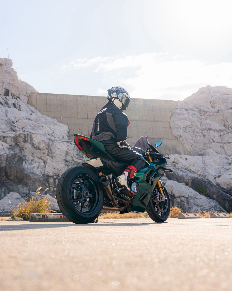 バイクの見た目かなり変わったので更新🆙 名前:太郎 年齢:22 身長