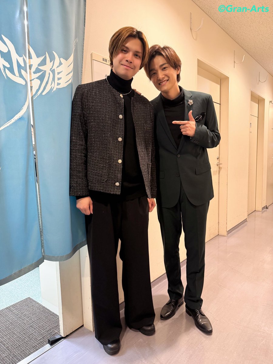 Gran_Arts's tweet photo. 【#井上芳雄】
井上が歌唱させて頂いた「マインツのヴィルヘルム」のクリエイターのお二人、
脚本・作詞 #並木陽 さん、
作曲 #木暮真一郎 さんと😊😊😊 https://t.co/0un7Pdpro4