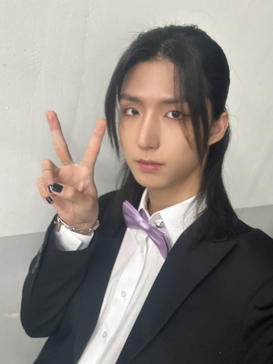 XH_official's tweet image. 팬 뮈팅~~오바!

#XdinaryHeroes #엑스디너리히어로즈 #엑디즈 #JunHan #준한 #주난