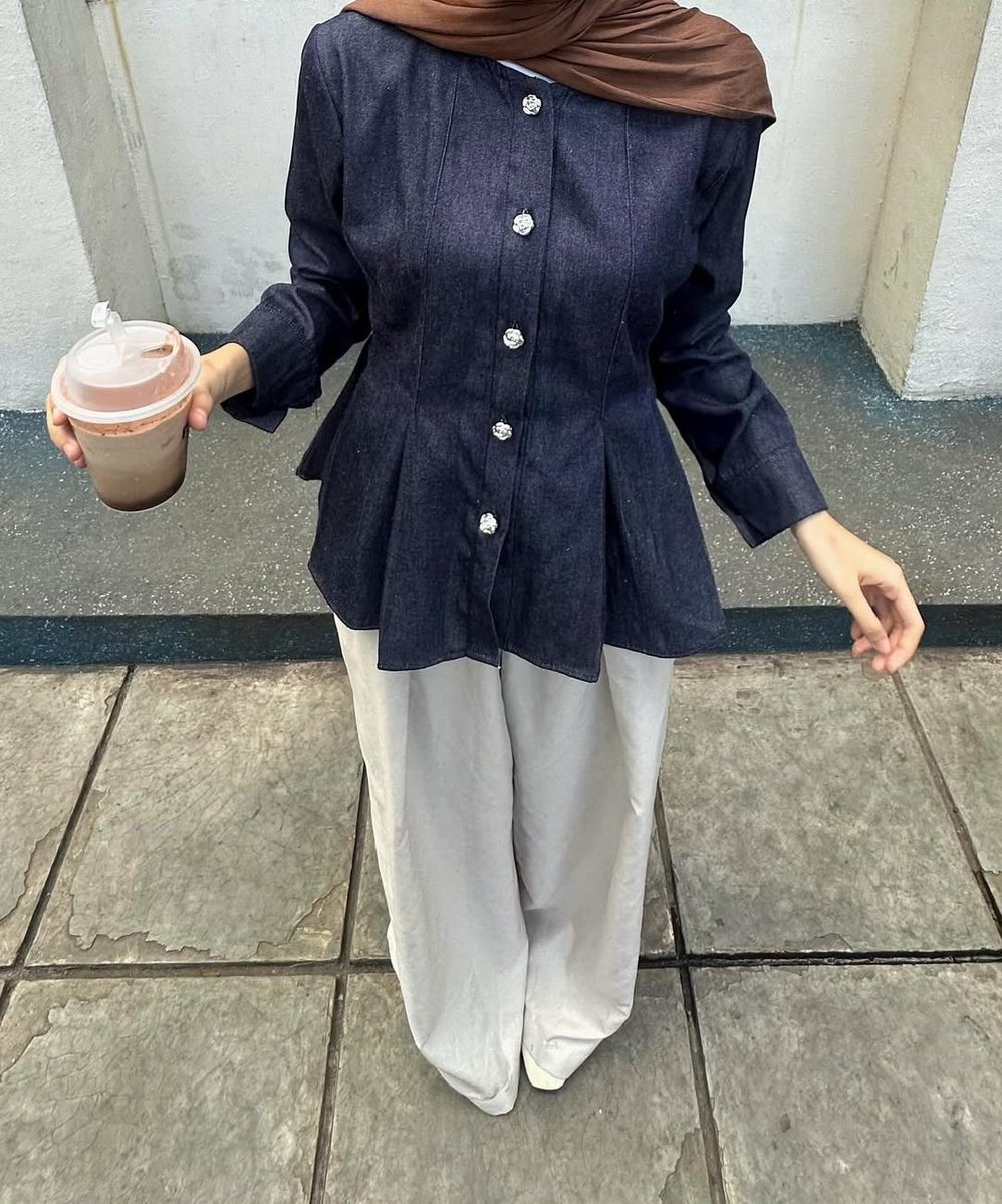 fsnowgirl's tweet image. nice denim top
— a thread