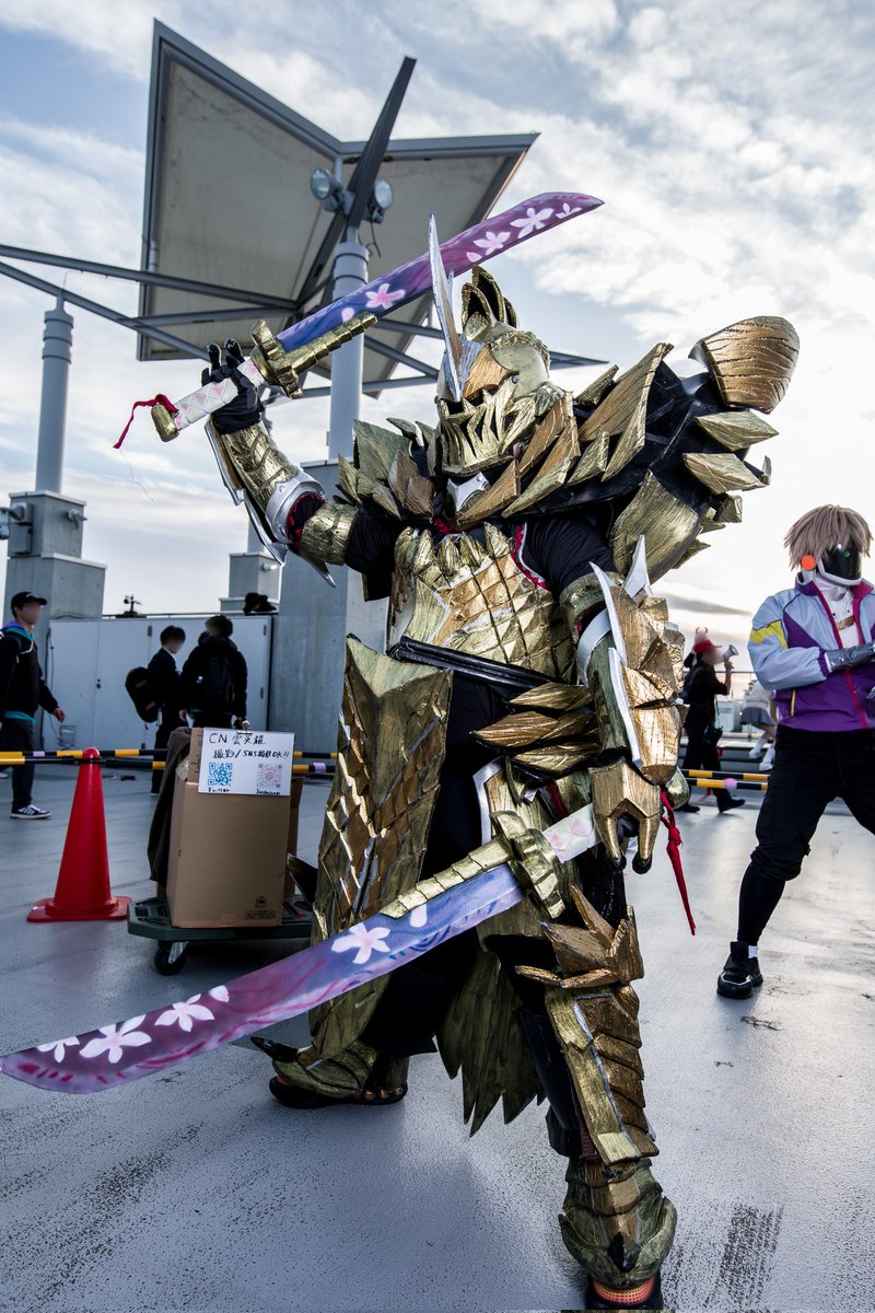 KilL_ucky_LA's tweet image. 【cos】
モンスターハンター/レギオス装備

photo:@Eijyu_F 
#C107コスプレ