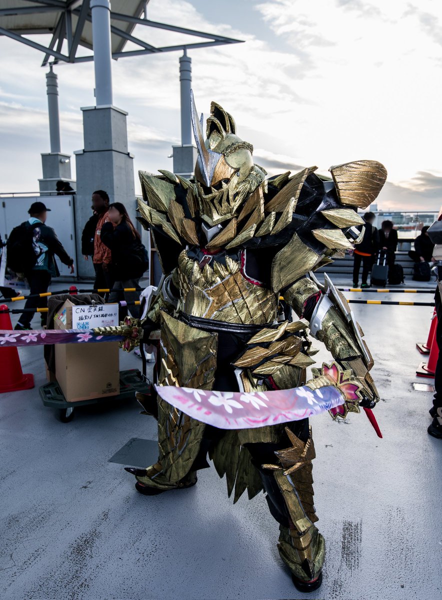 KilL_ucky_LA's tweet image. 【cos】
モンスターハンター/レギオス装備

photo:@Eijyu_F 
#C107コスプレ