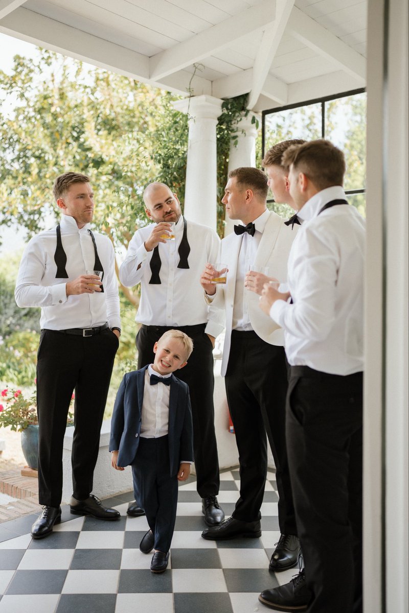 campsbayguy's tweet photo. Three months ago today, my wedding day, with the best groomsmen by my side. Grateful for the memories, the laughs, and the brotherhood. https://t.co/2cFsyJ7QwQ