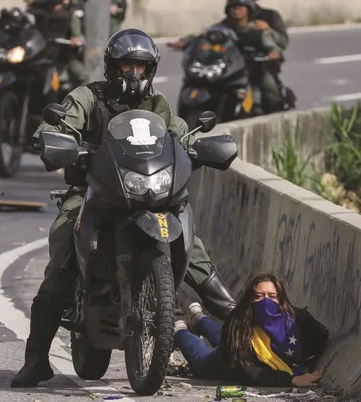 Mazzinguerzett1's tweet image. Por lo que sea aquí nadie de la izquierda se manifestó ni abrió la boca.