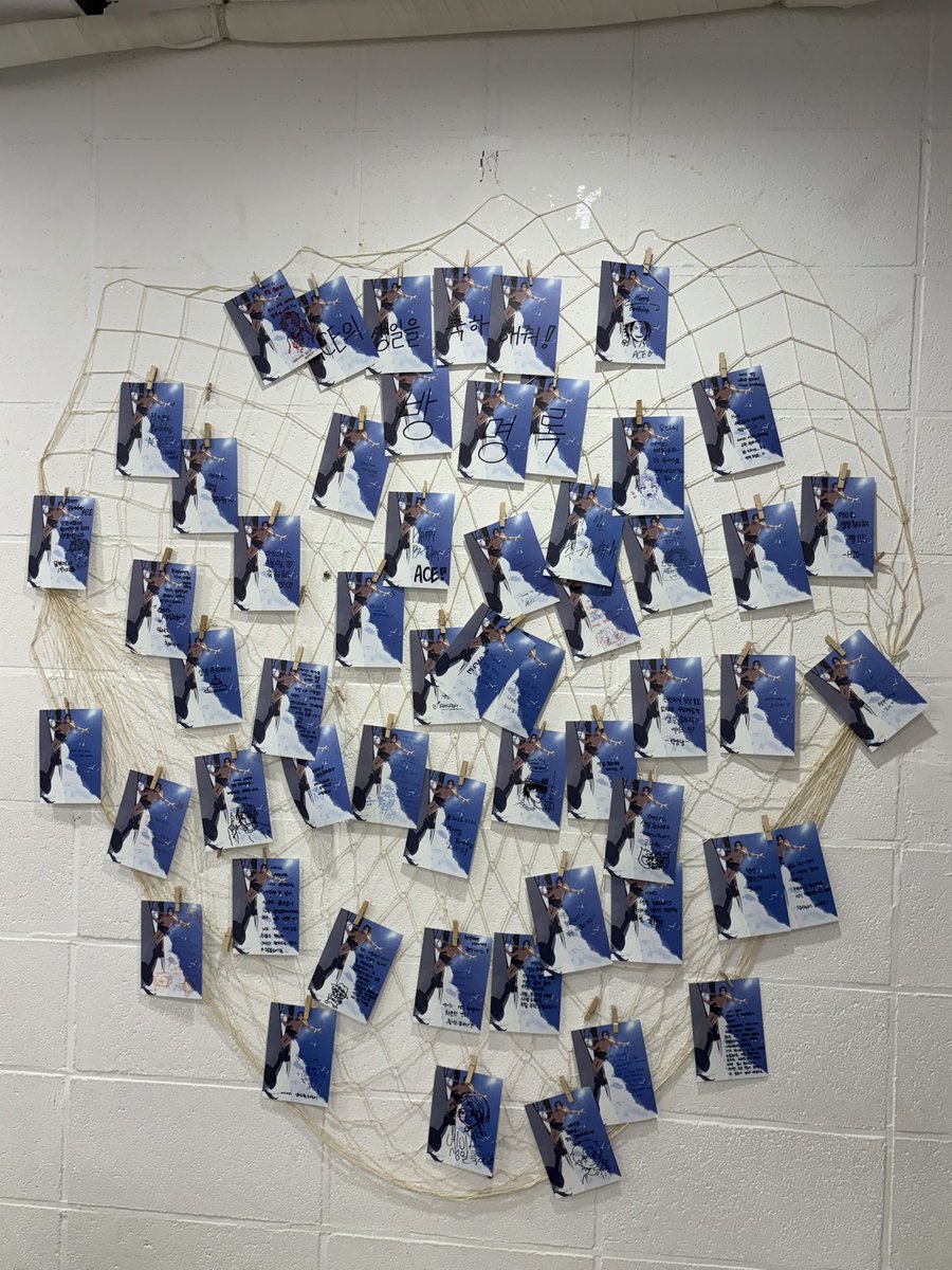 【4일차 행사종료】

1월 4일 카페 마무리 했습니다💕🔥
(카페 정리하느라 글이 늦어졌습니다ㅠvㅠ 죄송합니다ㅜ)

마지막날까지 에이스 생일을 축하하러 와주신 모든 분들 감사드립니다😍😭!!

정말 길고도 짧은 4일동안 추운 날씨였음에도 많은 분들이 와주셔서 좋아해주시고 즐겨주신 덕분에 에이스