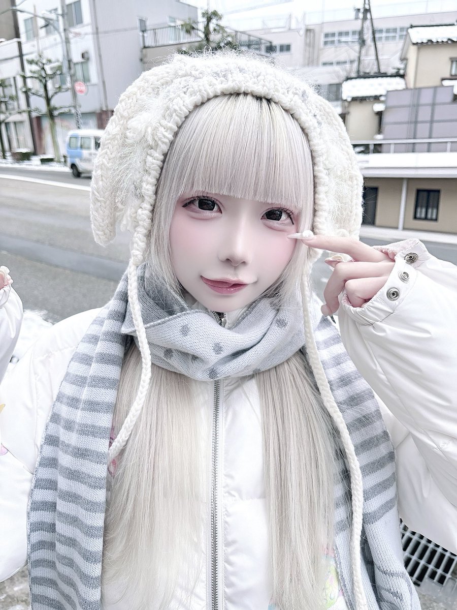 Post by 雲丹うに【Mirror,Mirror】 on X: 寒いの大好き❄️