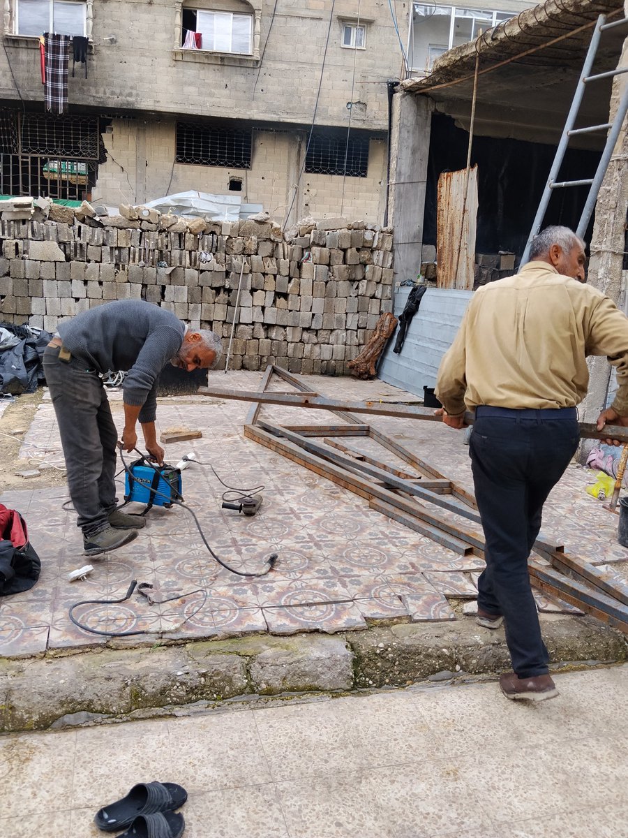 alaa_gaza24's tweet image. 🚨Urgent humanitarian appeal🚨: To reunite my family and Yazan's family under one roof, we are trying to build a tent using iron and tarpaulins. It requires $1000. Please provide us with sufficient support. Thank you.
#VerifiedByRadioWatermelon
🌐chuffed.org/project/154470…