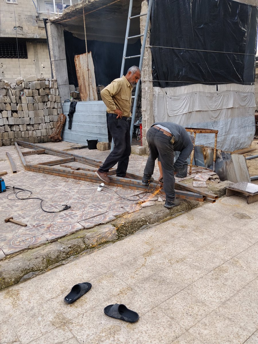 alaa_gaza24's tweet image. 🚨Urgent humanitarian appeal🚨: To reunite my family and Yazan's family under one roof, we are trying to build a tent using iron and tarpaulins. It requires $1000. Please provide us with sufficient support. Thank you.
#VerifiedByRadioWatermelon
🌐chuffed.org/project/154470…