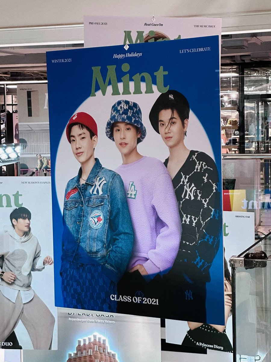 แล้วตำนานมาก
ปกรวมพระเอกธงแดง ลูกเขยคนเป_ตที่แท้ ค่ายเต๋วี 555555