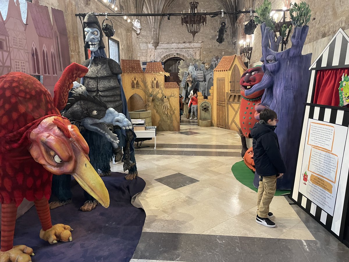 Entre libros y fantasía en el salón del libro de Burgos
#PlanesdeNavidad
#EnFamilia