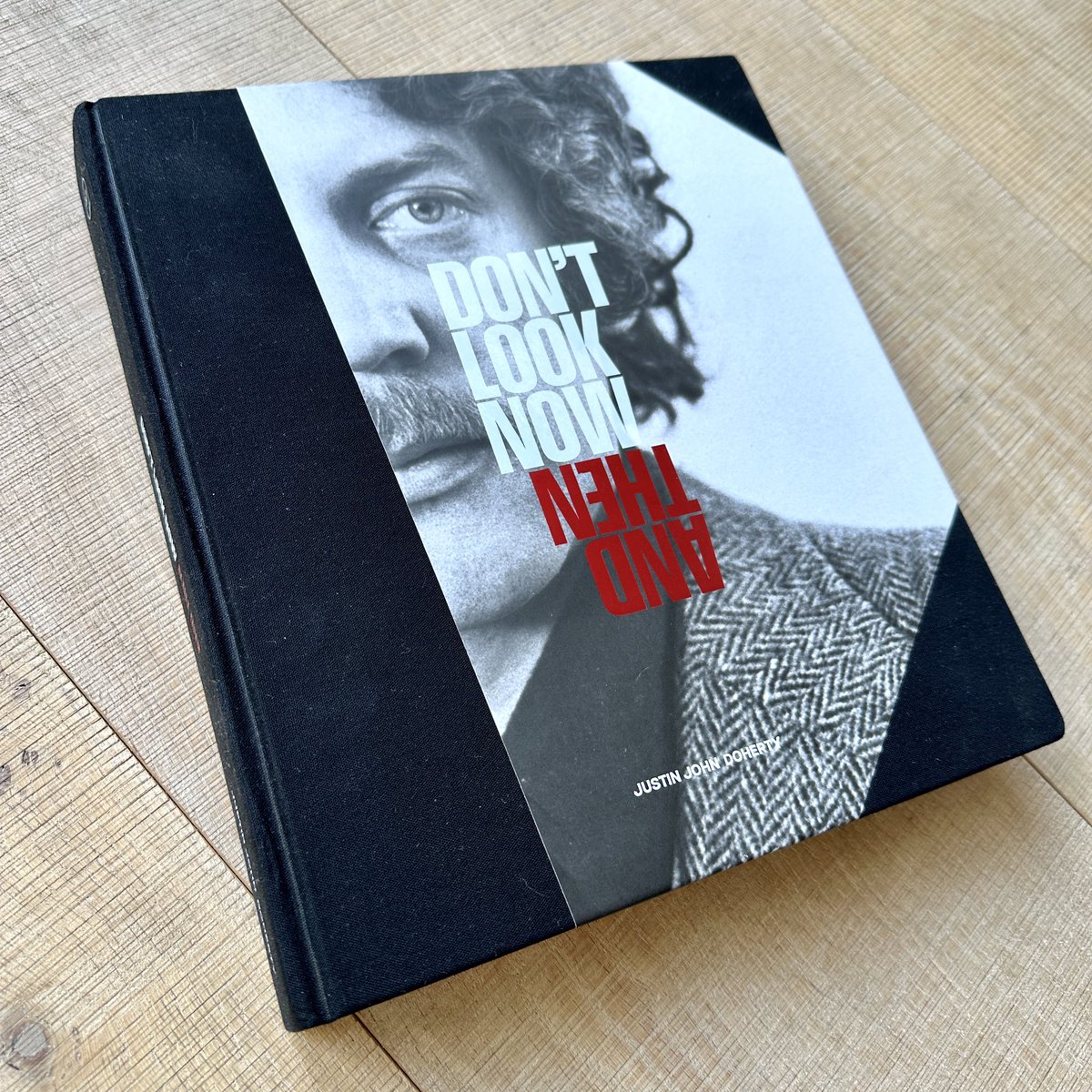 PatrickMulkern's tweet image. Just finished this massive doorstop of a book on perhaps my favourite film. Stuffed with never-before-published photos and production documents, and illuminating insight from many who worked on it. #DontLookNow