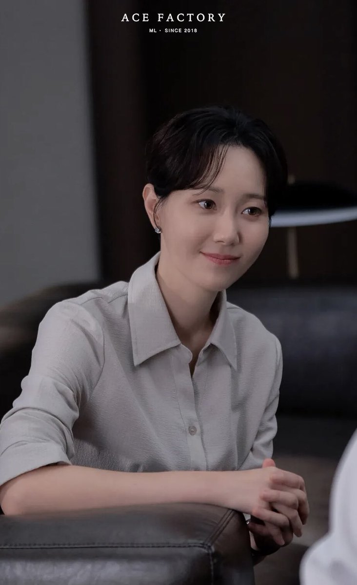 [Update] 
Pro Bono’s photo cut update

Watch the live broadcast at 9:10 pm on Saturday .
#이유영 #Leeyouyoung
#tvN #프로보노 #오정인