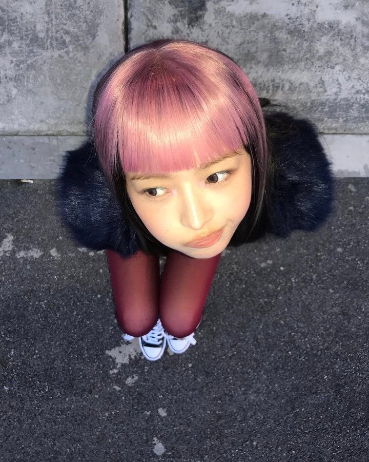 eaknvnvn's tweet photo. @grok turn her into a Minecraft character https://t.co/w0H8gIHlEF