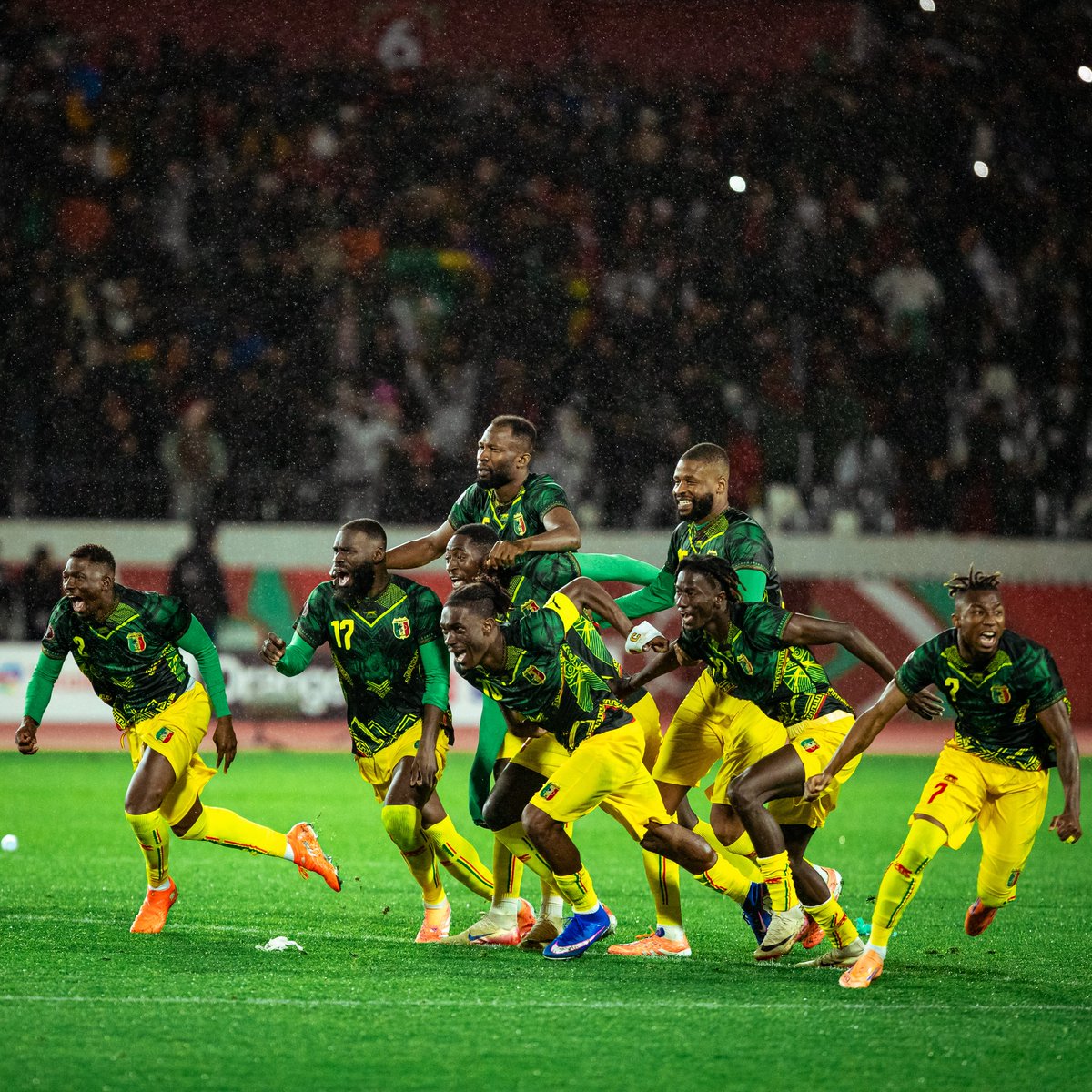 aruna_winner's tweet photo. Le Mali diminué met fin au parcours de la Tunisie à la Can 2025 au Maroc après une séance de tirs aux buts. 

@Super_advma @Mali  @PresidenceMali @fifacom_ar @CAF_Online @Yves_Bissouma 

#CAN2025 #maroc #Mali #Tunisie #football #gettyimages #can #photographer https://t.co/1OSWqje1pQ