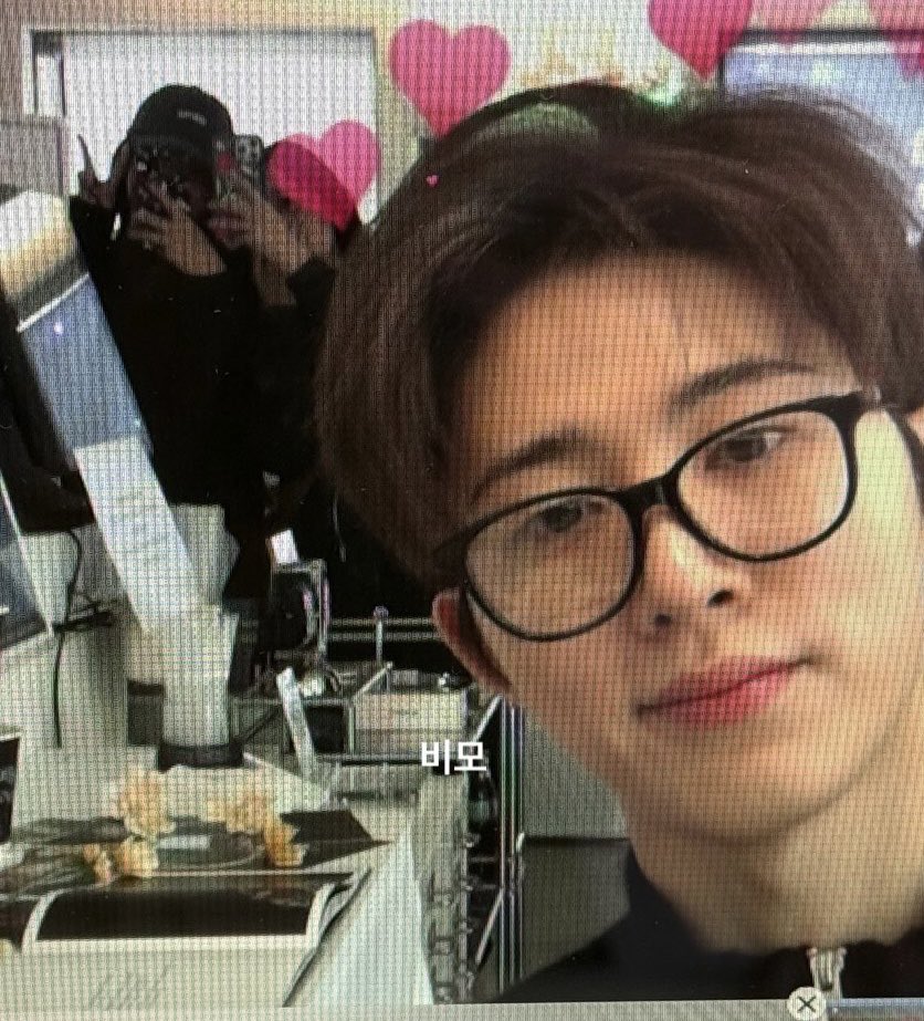 stillhoneyBeI's tweet image. 바보숭