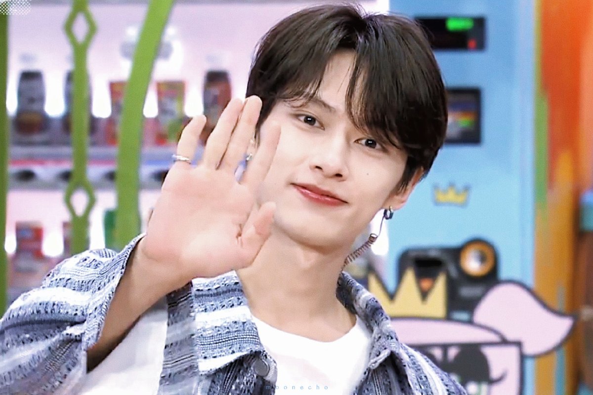 문준휘 얼굴 tweet media