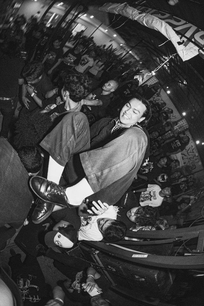 f______mc's tweet image. DÖSED YØUTH AT EXPLOSION DETECTED 11 09/11/25