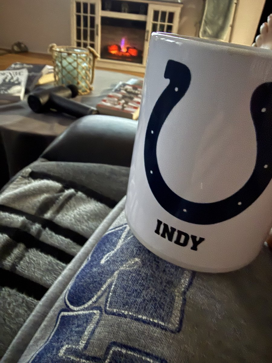 wayneindy's tweet image. Good morning @Colts fans… here’s to another season ending before the playoffs… nothing new in the blue!  

I do hope to see Riley Leonard have a stellar game🤞🏼