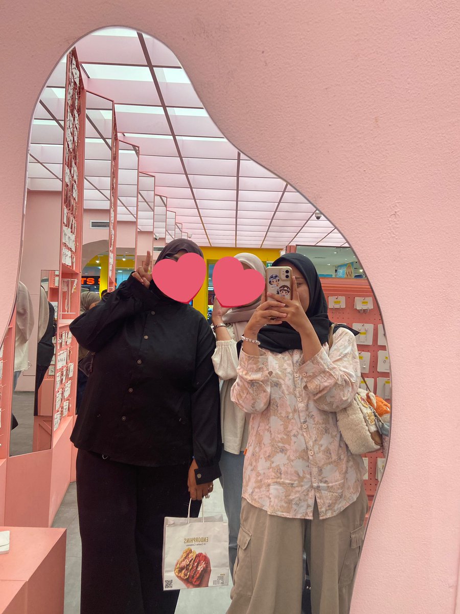 jenleverse's tweet photo. these 01z back sekaligus tasyakuran drama wind up🥳🩵 https://t.co/5k2RdS85cp