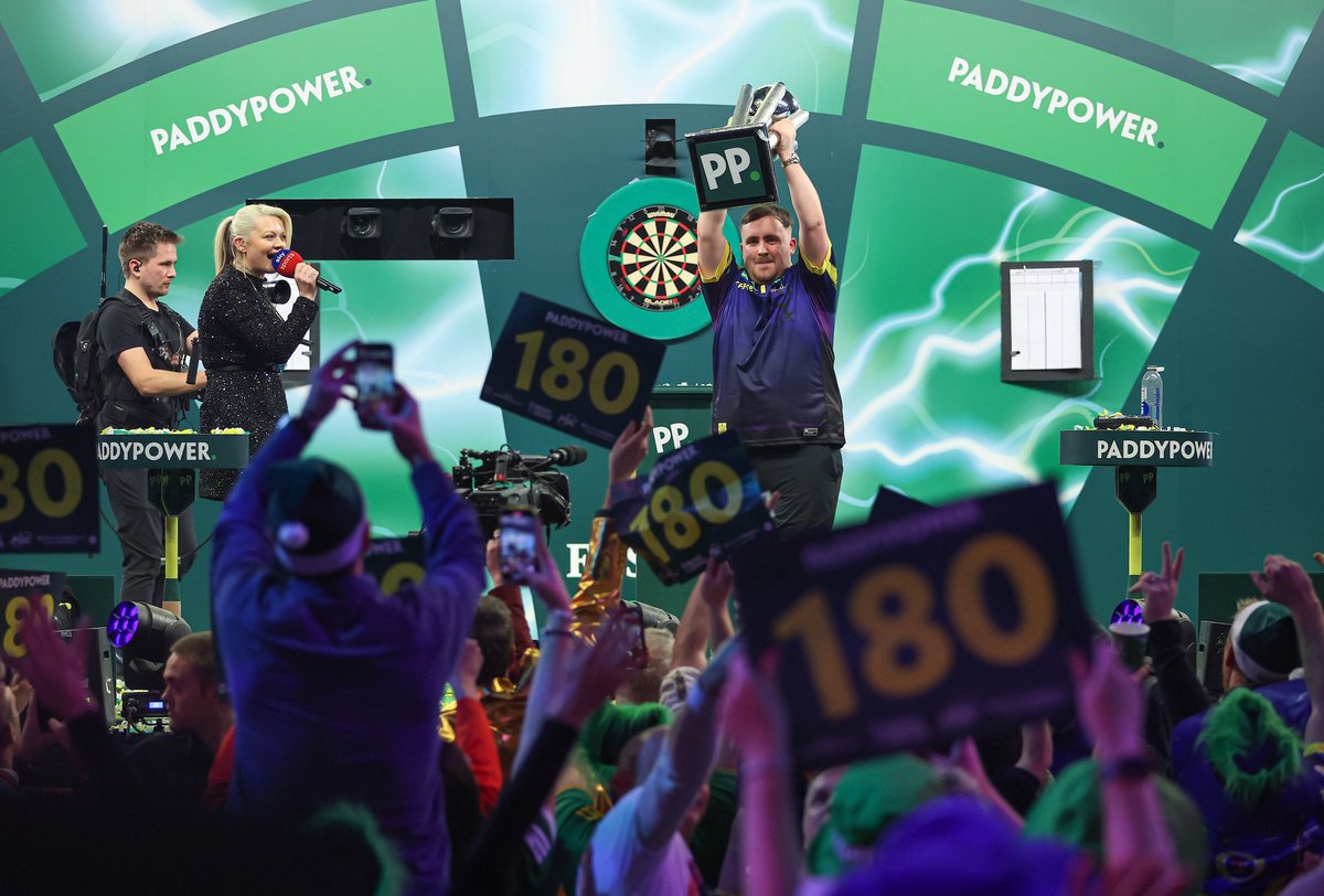 Polly James tweet media