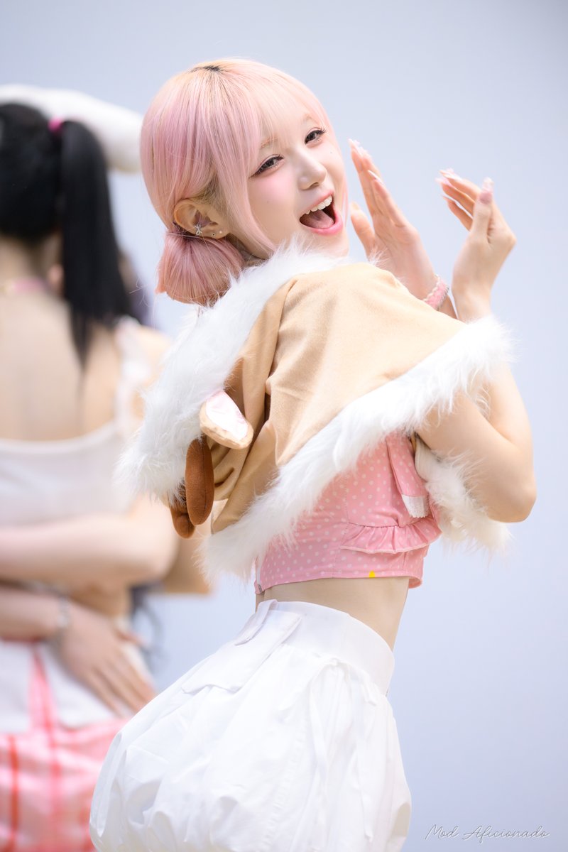 ModAficionado's tweet image. tripleS msnz @ 송도아트홀 251206 #tripleS #트리플에스 #김채원 #ChaeWon