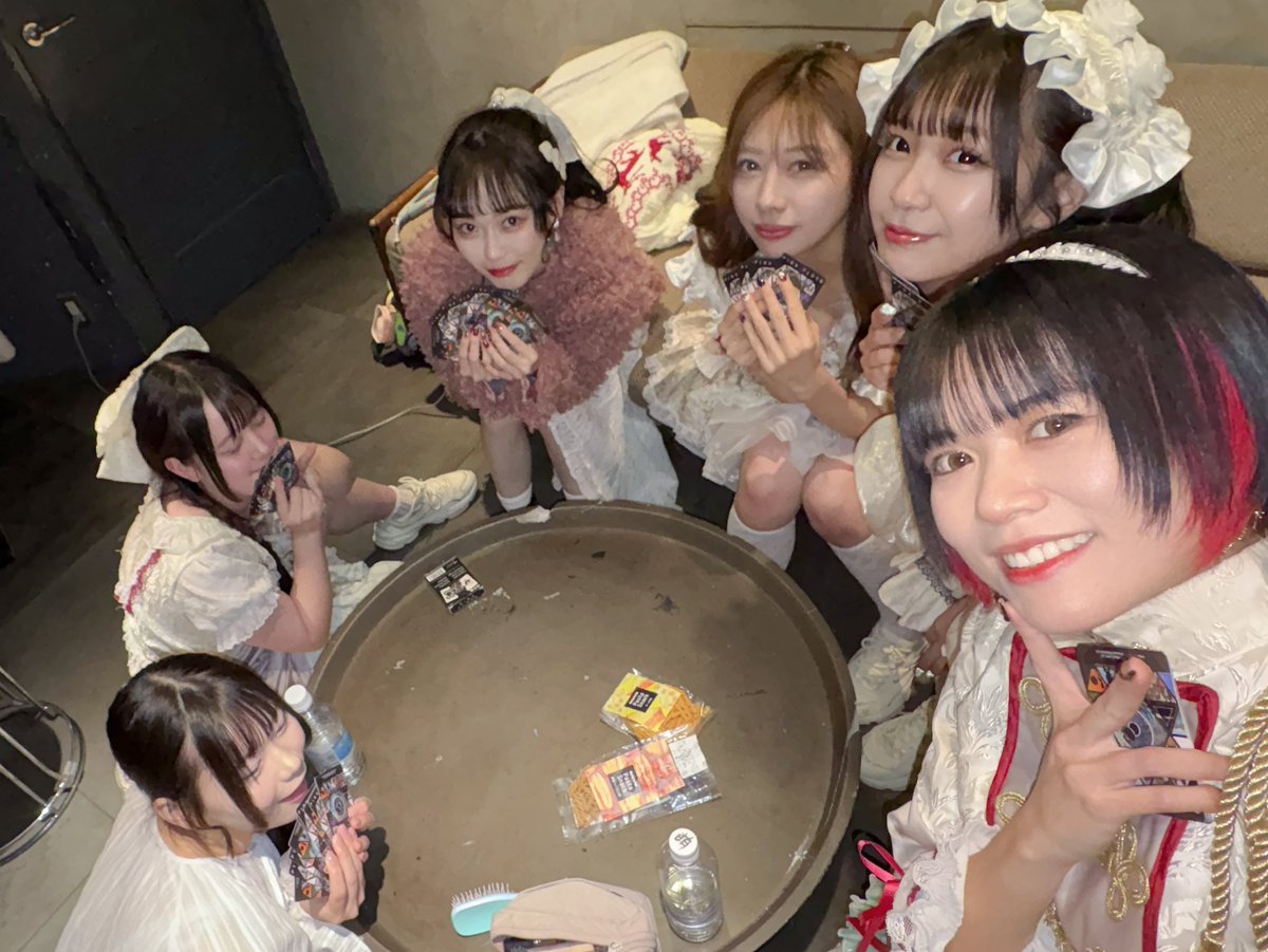 一色萌🍛キスエク (@hiiro_moe) / Posts / X