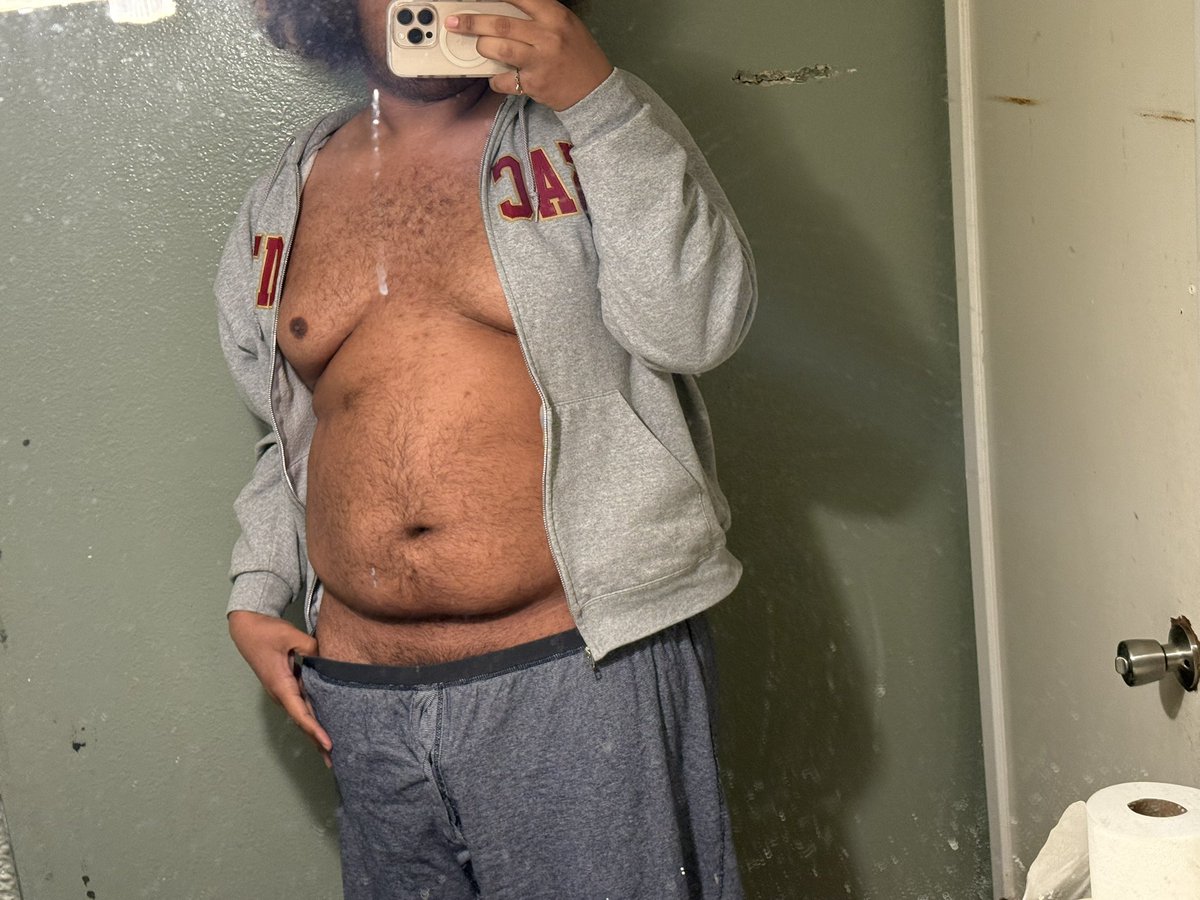 Rican_bottom's tweet photo. Starting the year off with a moot post! Please like and repost!!

✨21
🇵🇷Puerto Rican
✨Verse(bottom mostly)
🐻Bear
✨Big nerd and into Pokemon, animal crossing, persona, Kirby, etc. 
✉️dms are open https://t.co/MilVepka5V
