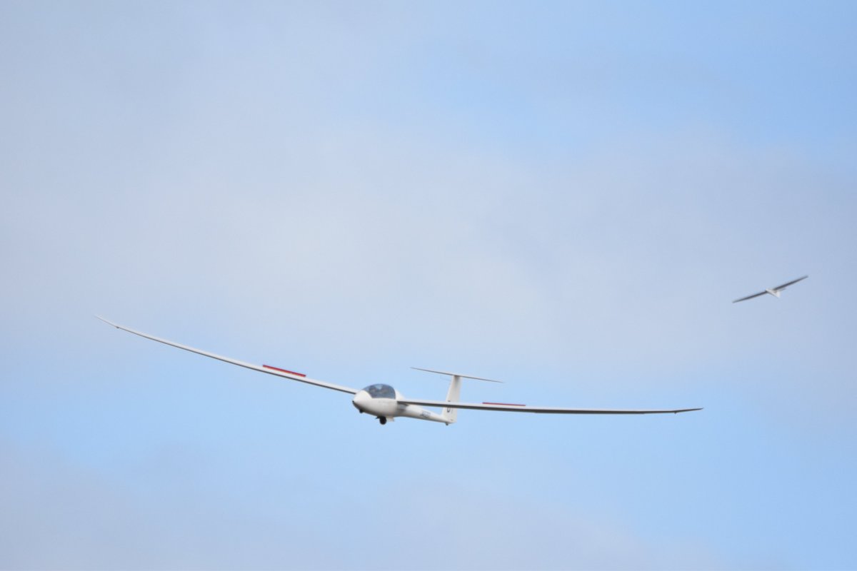 2026年1月4日
角田滑空場
Schempp-Hirth Duo Discus
JA02DT

Nippi Pilatus B4
JA2325