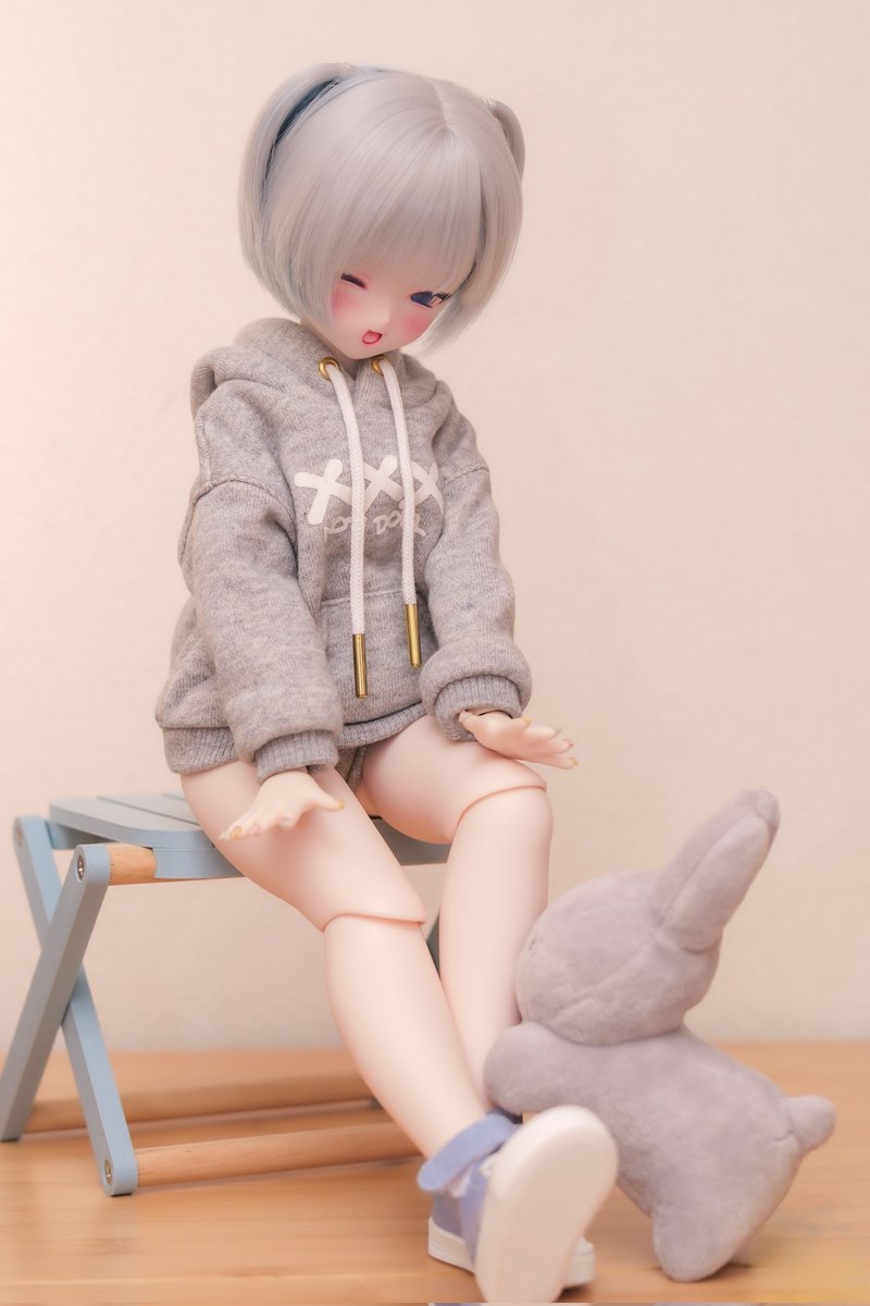 明日から仕事かー ( ^o^)＜うさぁ

瑠奈｢うさかわ〜＼(=ω=.)／♬.*ﾟ｣

るなちゃんに癒されながらそろそろ寝よ〜 [▓▓]ε`,)ｽ-ﾋﾟ-