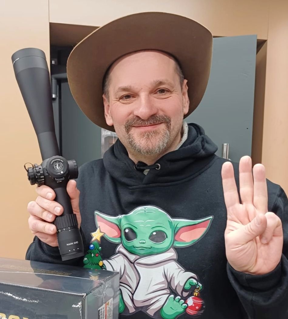 A huge thank you to everyone who has been keeping snipers in mind during these holidays and moving the fundraiser forward! 
A special thank you to our sponsor from 'blue platform' who donated a whole scope!!!!

‼️Only 50% left to complete the Mega Fundraiser for 5 Mark Leupold