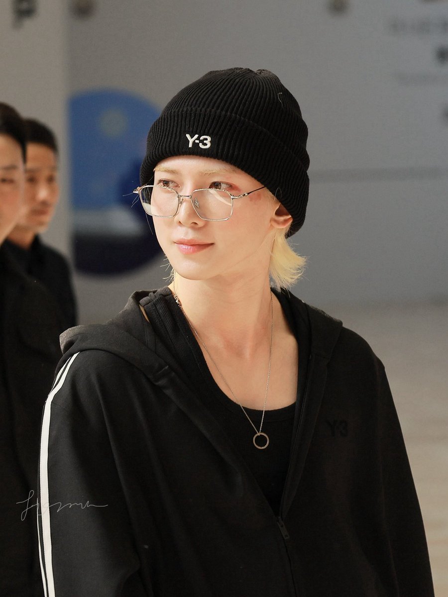 _fomie_'s tweet image. 251016 Airport ❶

☆ ﾟ🍏★*｡
.
#에이티즈 
#ATEEZ 
#여상 
#YEOSANG