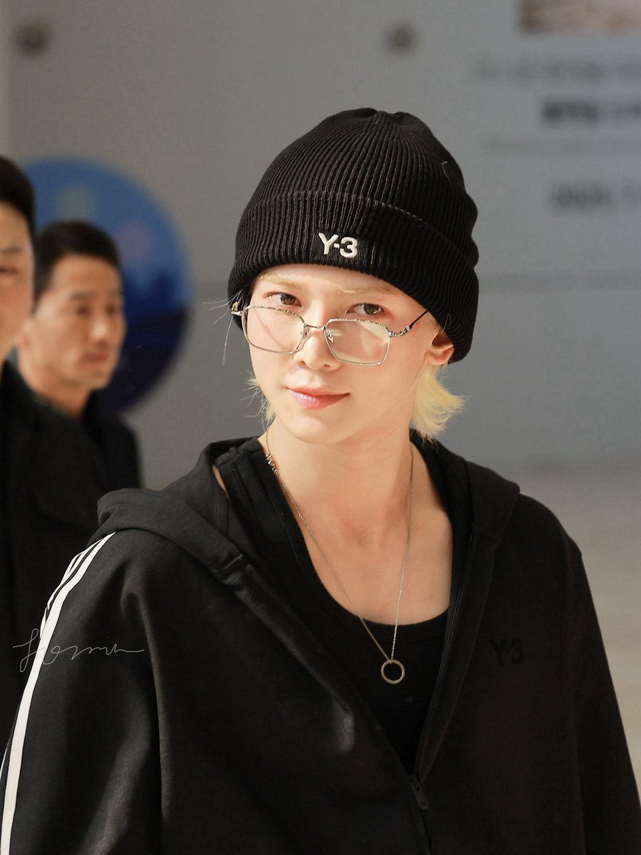 _fomie_'s tweet image. 251016 Airport ❶

☆ ﾟ🍏★*｡
.
#에이티즈 
#ATEEZ 
#여상 
#YEOSANG