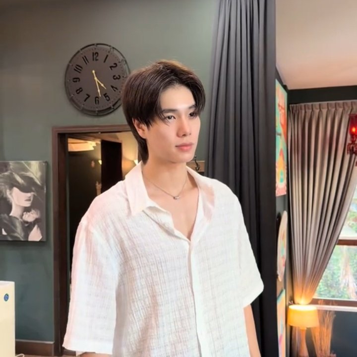 kittymeowphu's tweet image. น้องพุวินตัดผม!! เทอกำลังจะขยี้หัวใจของหม่าม๊าจนป่นปี้ สำเร็จแล้วสินะภูวินทร์ตั้งㅠ ㅠ ฮรือเเต่เเล้วเเต่ใจหนูเลยคับไม่ขัดๆ เเต่เเอบเจ้บเร้กๆหว่ะ 
(( #.ผมยาวฟอเอเว่อ #.ทวงคืนผมยาวให้น้องภูวิน ))